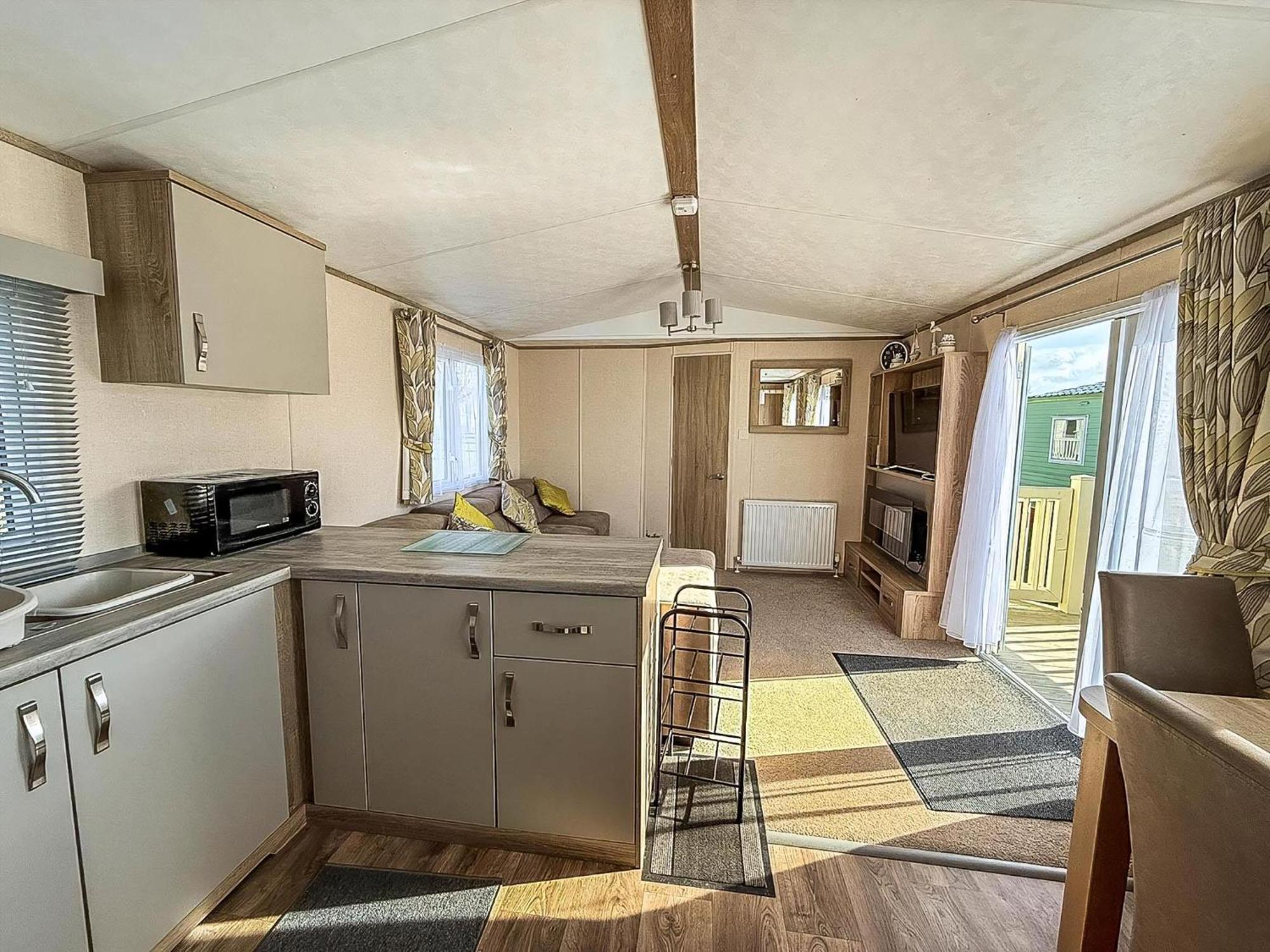 Lovely Caravan With Decking At Manor Park In Hunstanton Ref 23091T 外观 照片